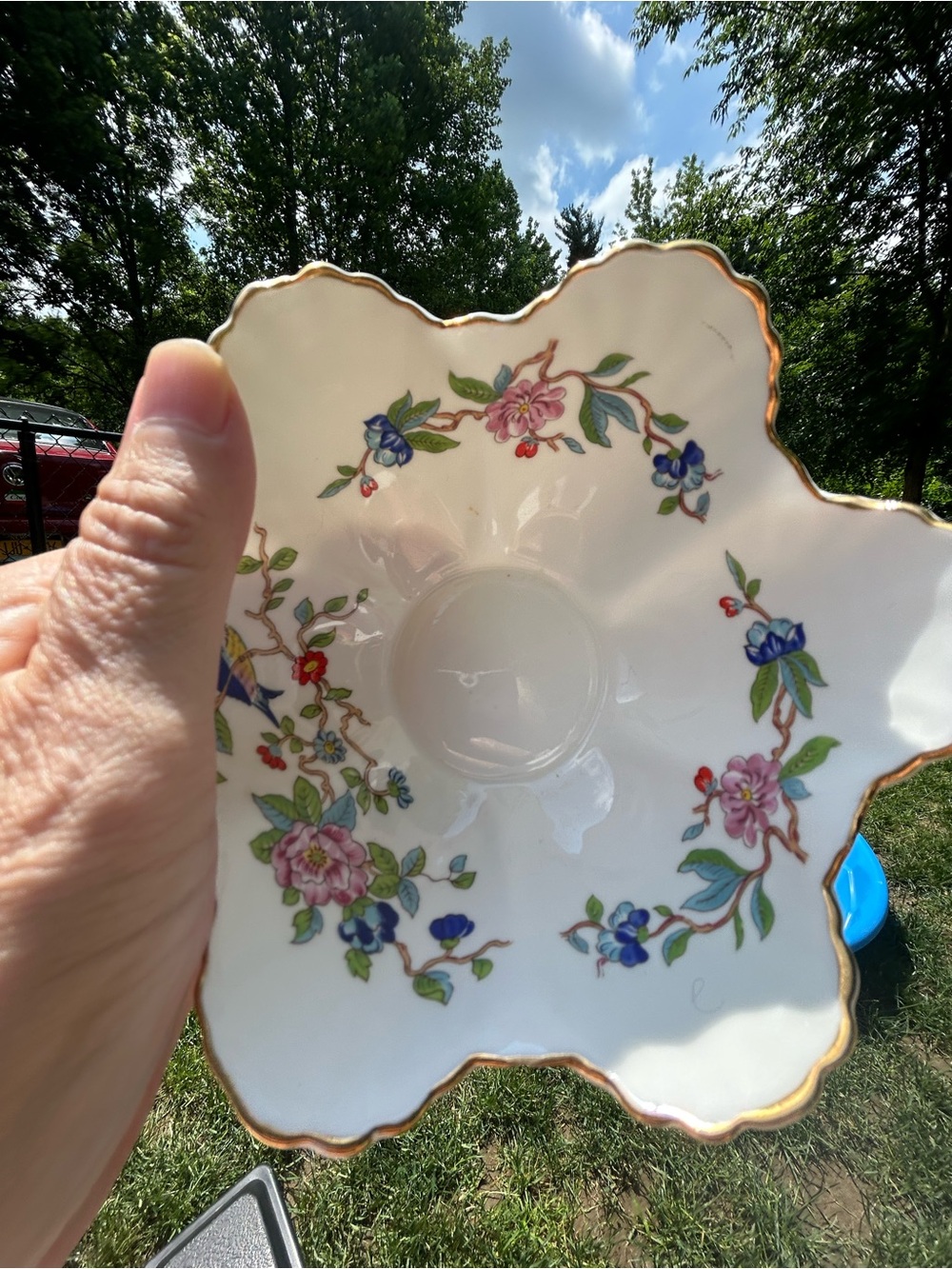 ANSLEY Scalloped Cream Porcelain Floral Bowl with Gold Trim, Birds and Flowers